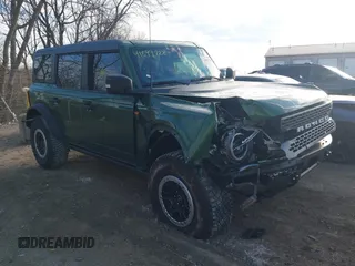 2023 Ford Bronco z VIN 1FMEE5DP2PLA95399, wystawiony jako IAAI lot #41899728 z przebiegiem 16 199 mil mil oraz . Historia ofert i sprzedaży dostępna na DreamBid. Obrazek 1.