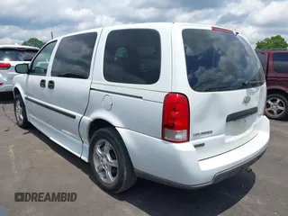 2008 Chevrolet Uplander LS Fleet z VIN 1GBDV13W98D115455, wystawiony jako IAAI lot #42470855 z przebiegiem 281 790 mil mil oraz . Historia ofert i sprzedaży dostępna na DreamBid. Obrazek 3.