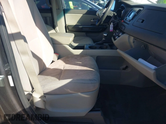 2018 Kia Sedona LX with VIN KNDMB5C18J6363478, listed as a IAAI auction lot 41687688 with 119,700 mi miles. Bid and sale history available at carsss.com. Image 5.