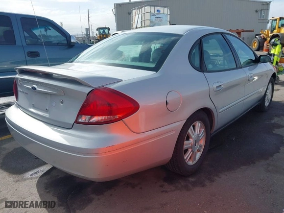 2004 Ford Taurus SEL with VIN 1FAFP56SX4A156094, listed as a IAAI auction lot 41688747 with 126,339 mi miles. Bid and sale history available at carsss.com. Image 4.