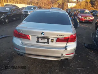 2019 BMW 5 Series 540i xDrive z VIN WBAJE7C57KWW15776, wystawiony jako IAAI lot #41089486 z przebiegiem 116 264 mil mil oraz . Historia ofert i sprzedaży dostępna na DreamBid. Obrazek 16.