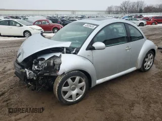 2002 Volkswagen Beetle GLX with VIN 3VWDD21C22M420611, listed as a Copart auction lot 43028435 with 217,258 mi miles and Clean Title. Bid and sale history available at DreamBid. Image 1.