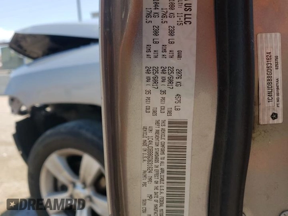 2016 Jeep Compass Sport z VIN 1C4NJDBB8GD631624, wystawiony jako Copart lot #61250695 z przebiegiem 124 133 mil mil oraz Szkoda całkowita • Salvage title. Historia ofert i sprzedaży dostępna na DreamBid. Obrazek 14.