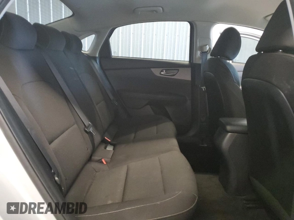 2021 Kia Forte FE with VIN 3KPF24ADXME269696, listed as a Copart auction lot 82281444 with 88,975 mi miles and Clean title. Bid and sale history available at DreamBid. Image 10.