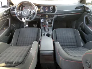 2019 Volkswagen Jetta GLI S z VIN 3VW6T7BU4KM184379, wystawiony jako Copart lot #43369475 z przebiegiem 83 476 mil mil oraz Szkoda całkowita • Salvage title. Historia ofert i sprzedaży dostępna na DreamBid. Obrazek 8.