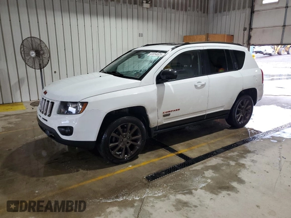 2016 Jeep Compass Sport SE с VIN 1C4NJDBB6GD784955, выставлен на аукционе Copart как лот 63054525 с пробегом 137 907 миль миль и Списание • Salvage title. История ставок и продаж доступна на DreamBid. Изображение 1.