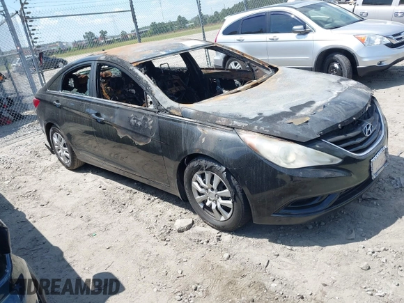 2013 Hyundai Sonata GLS with VIN 5NPEB4AC2DH566458, listed as a IAAI auction lot 42041566 with Not Provided miles and . Bid and sale history available at carsss.com. Image 1.