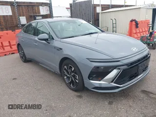 2024 Hyundai Sonata SEL z VIN KMHL64JA8RA360064, wystawiony jako IAAI lot #42428851 z przebiegiem 31 924 mil mil oraz . Historia ofert i sprzedaży dostępna na DreamBid. Obrazek 1.