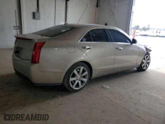 2014 Cadillac ATS Standard RWD z VIN 1G6AA5RA2E0101299, wystawiony jako Copart lot #49240615 z przebiegiem 165 498 mil mil oraz Szkody całkowita. Historia ofert i sprzedaży dostępna na DreamBid. Obrazek 3.