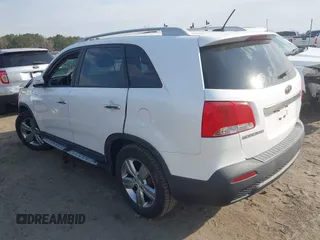 2013 Kia Sorento EX with VIN 5XYKU3A68DG333340, listed as a IAAI auction lot 41680880 with 207,570 mi miles. Bid and sale history available at carsss.com. Image 3.
