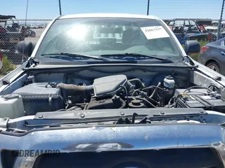 2006 Toyota Tacoma with VIN 5TENX22N06Z164962, listed as a IAAI auction lot 42067537 with 296,453 mi miles. Bid and sale history available at carsss.com. Image 6.