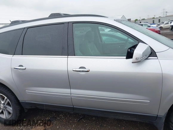2016 Chevrolet Traverse LT z VIN 1GNKRHKDXGJ115343, wystawiony jako IAAI lot #42246084 z przebiegiem 148 021 mil mil oraz . Historia ofert i sprzedaży dostępna na DreamBid. Obrazek 13.