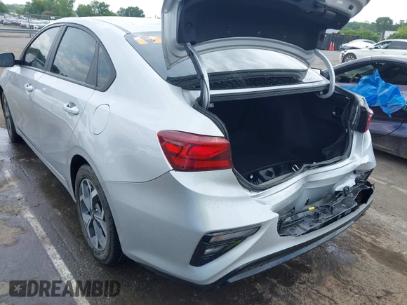 2021 Kia Forte LXS with VIN 3KPF24ADXME269696, listed as a IAAI auction lot 42498767 with 90,070 mi miles and . Bid and sale history available at DreamBid. Image 18.