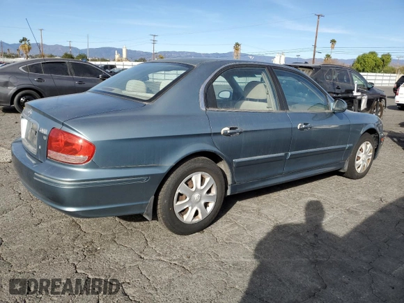 2004 Hyundai Sonata with VIN KMHWF25H04A016388, listed as a Copart auction lot 42182035 with 172,752 mi miles and Clean Title. Bid and sale history available at carsss.com. Image 3.