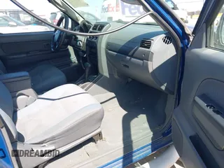 2002 Nissan Xterra XE with VIN 5N1ED28T12C535503, listed as a IAAI auction lot 42493349 with 303,341 mi miles and . Bid and sale history available at DreamBid. Image 5.