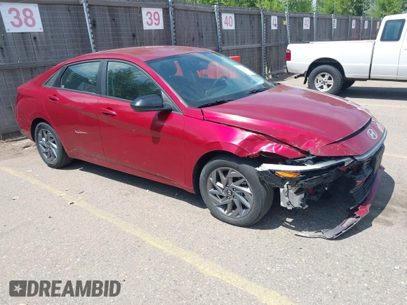2024 Hyundai Elantra SEL with VIN KMHLM4DG3RU653519, listed as a IAAI auction lot 42761312 with 42,358 mi miles and . Bid and sale history available at DreamBid. Image 1.