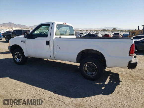 2001 Ford F-250 XL z VIN 1FTNF21L31EC98816, wystawiony jako Copart lot #72825944 z przebiegiem 145 083 mil mil oraz Szkoda całkowita • Salvage title. Historia ofert i sprzedaży dostępna na DreamBid. Obrazek 2.