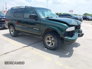 2002 Chevrolet Blazer LS with VIN 1GNCS13W82K110029, listed as a IAAI auction lot 42416817 with 268,146 mi miles and . Bid and sale history available at DreamBid. Image 1.