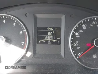 2012 Volkswagen Jetta SE с VIN 3VWDP7AJ9CM313060, выставлен на аукционе IAAI как лот 42182183 с пробегом 123 291 миль миль и . История ставок и продаж доступна на DreamBid. Изображение 7.