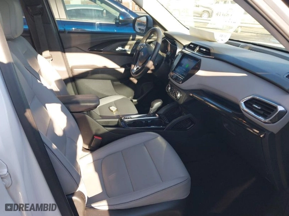 2021 Chevrolet TrailBlazer LT with VIN KL79MPSL8MB023478, listed as a IAAI auction lot 41762167 with 89,312 mi miles. Bid and sale history available at carsss.com. Image 5.