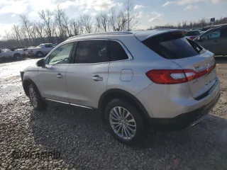 2017 Lincoln MKX Select with VIN 2LMPJ8KR1HBL20427, listed as a Copart auction lot 84268754 with 91,171 mi miles and Salvage Title. Bid and sale history available at carsss.com. Image 2.