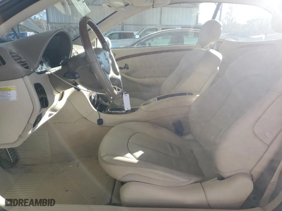2007 Mercedes-Benz CLK-Class 5.5L with VIN WDBTK72F57T083742, listed as a Copart auction lot 83351094 with 195,768 mi miles and Non Repairable. Bid and sale history available at carsss.com. Image 7.