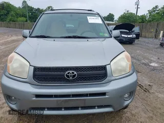 2005 Toyota RAV4 z VIN JTEHD20V550059126, wystawiony jako IAAI lot #42387891 z przebiegiem 295 270 mil mil oraz . Historia ofert i sprzedaży dostępna na DreamBid. Obrazek 6.
