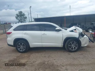2017 Toyota Highlander XLE with VIN 5TDKZRFH2HS517308, listed as a IAAI auction lot 42170331 with 149,176 mi miles and . Bid and sale history available at DreamBid. Image 13.