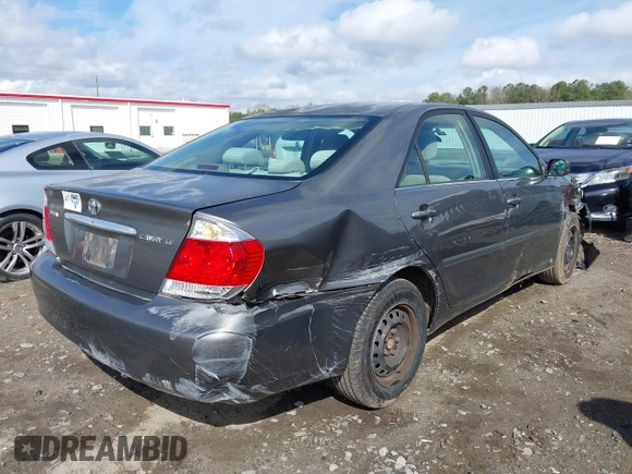 2006 Toyota Camry STD with VIN 4T1BE32K96U743120, listed as a IAAI auction lot 41865599 with 277,608 mi miles. Bid and sale history available at carsss.com. Image 4.