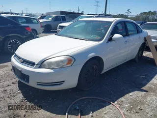 2007 Chevrolet Impala Police Police z VIN 2G1WS55R979203518, wystawiony jako IAAI lot #41698560 z przebiegiem 178 080 mil mil oraz . Historia ofert i sprzedaży dostępna na DreamBid. Obrazek 17.