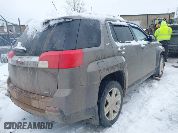 2012 GMC Terrain SLT-1 with VIN 2GKFLVEKXC6367142, listed as a IAAI auction lot 41532024 with 122,000 mi miles. Bid and sale history available at carsss.com. Image 4.