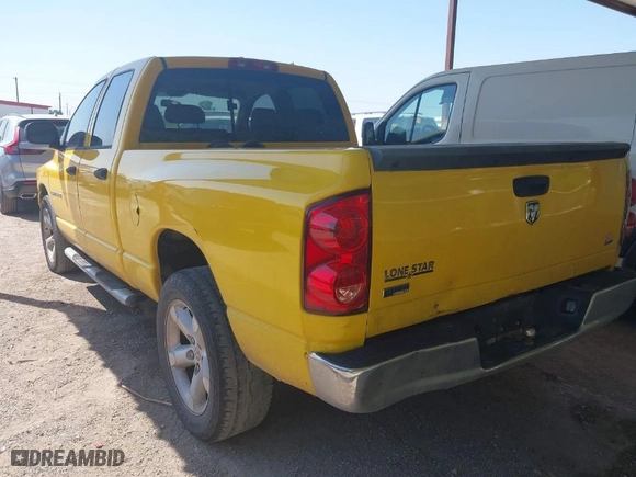 2007 Dodge Ram 1500 ST with VIN 1D7HA18P27S248990, listed as a IAAI auction lot 42038299 with 181,870 mi miles. Bid and sale history available at carsss.com. Image 3.
