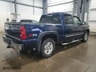 2005 Chevrolet Silverado 1500 Z71 with VIN 2GCEK13T651397043, listed as a Copart auction lot 43933165 with 192,394 mi miles and Salvage Title. Bid and sale history available at carsss.com. Image 3.