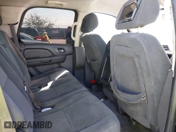 2007 Chevrolet Tahoe LTZ with VIN 1GNFC13J37R134588, listed as a IAAI auction lot 41725727 with 127,540 mi miles and . Bid and sale history available at DreamBid. Image 8.