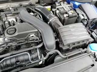 2023 Volkswagen Jetta Sport with VIN 3VWAM7BU5PM018225, listed as a Copart auction lot 46989715 with 31,388 mi miles and Salvage title. Bid and sale history available at DreamBid. Image 15.