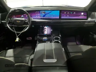 2025 Cadillac Escalade z VIN 1GYS9PRLXSR129201, wystawiony jako Copart lot #59422345 z przebiegiem 775 mil mil oraz Szkoda całkowita • Salvage title. Historia ofert i sprzedaży dostępna na DreamBid. Obrazek 8.