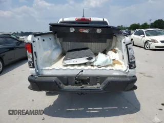 2024 Chevrolet Colorado 4WD Work Truck z VIN 1GCGTBEC6R1124897, wystawiony jako Copart lot #59235665 z przebiegiem 14 521 mil mil oraz Szkoda całkowita • Salvage title. Historia ofert i sprzedaży dostępna na DreamBid. Obrazek 6.