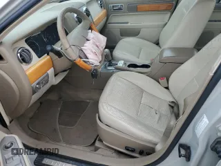 2008 Lincoln MKZ z VIN 3LNHM28T08R621554, wystawiony jako Copart lot #54532325 z przebiegiem 170 711 mil mil oraz Szkoda całkowita • Salvage title. Historia ofert i sprzedaży dostępna na DreamBid. Obrazek 7.