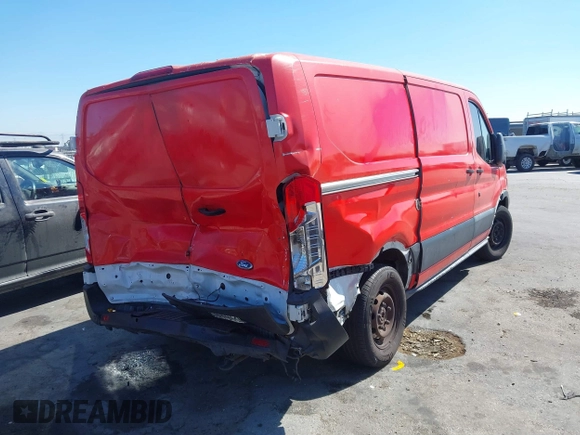 2019 Ford Transit with VIN 1FTYE1YMXKKA80772, listed as a IAAI auction lot 39910159 with 117,427 mi miles. Bid and sale history available at carsss.com. Image 4.