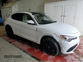 2019 Alfa Romeo Stelvio Ti Lusso z VIN ZASPAKBN0K7C41929, wystawiony jako Copart lot #56693025 z przebiegiem 40 542 mil mil oraz Szkoda całkowita • Salvage title. Historia ofert i sprzedaży dostępna na DreamBid. Obrazek 4.