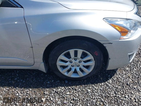 2015 Nissan Altima SV with VIN 1N4AL3AP1FC459401, listed as a IAAI auction lot 41918260 with 45,687 mi miles and . Bid and sale history available at DreamBid. Image 6.
