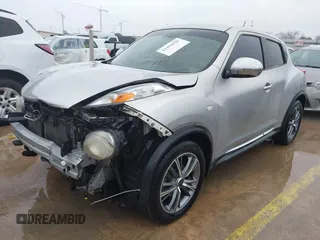 2011 Nissan Juke SV with VIN JN8AF5MR2BT016523, listed as a IAAI auction lot 41418656 with 100,957 mi miles and . Bid and sale history available at carsss.com. Image 19.