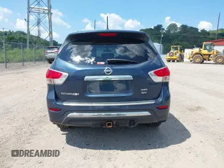 2014 Nissan Pathfinder S with VIN 5N1AR2MM4EC683874, listed as a IAAI auction lot 42663072 with 166,028 mi miles and . Bid and sale history available at DreamBid. Image 16.