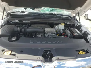2021 Ram 1500 Laramie z VIN 1C6SRFJTXMN719184, wystawiony jako Copart lot #57024995 z przebiegiem 70 194 mil mil oraz Nie do naprawy • Non repairable. Historia ofert i sprzedaży dostępna na DreamBid. Obrazek 11.