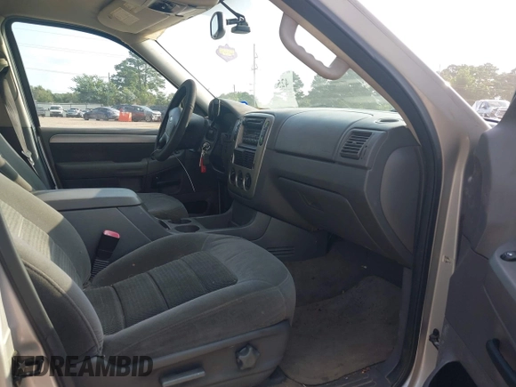 2003 Ford Explorer XLT с VIN 1FMZU63K93ZB31385, выставлен на аукционе IAAI как лот 42531448 с пробегом 153 983 миль миль и . История ставок и продаж доступна на DreamBid. Изображение 5.
