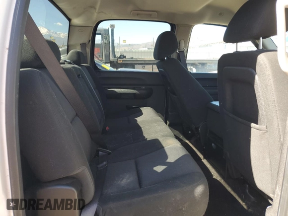 2013 Chevrolet Silverado 1500 LT with VIN 3GCPKSE75DG172763, listed as a Copart auction lot 48035515 with 82,597 mi miles and Salvage Title. Bid and sale history available at DreamBid. Image 10.