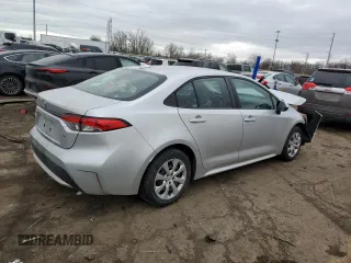2021 Toyota Corolla LE with VIN 5YFEPMAE2MP224370, listed as a Copart auction lot 43966215 with 86,463 mi miles and Non Repairable. Bid and sale history available at carsss.com. Image 3.