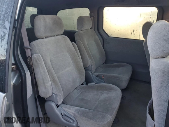 2004 Kia Sedona LX with VIN KNDUP131046591151, listed as a Copart auction lot 82201894 with 147,194 mi miles and Salvage Title. Bid and sale history available at carsss.com. Image 11.