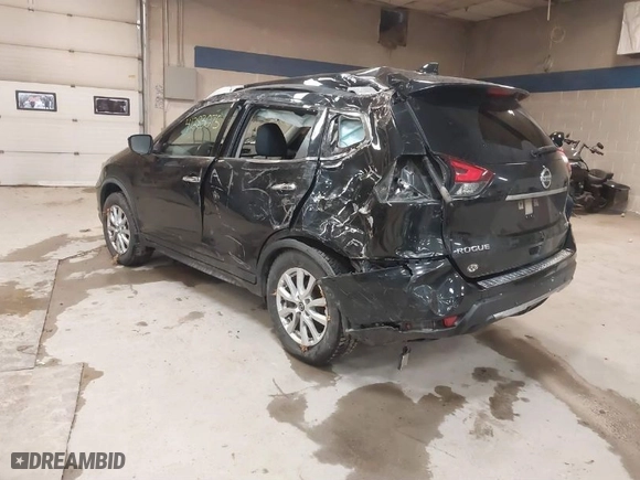 2019 Nissan Rogue SV with VIN JN8AT2MV4KW379098, listed as a IAAI auction lot 41283075 with 82899 miles. Bid and sale history available at carsss.com. Image 3.