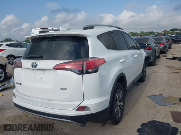 2018 Toyota RAV4 XLE z VIN 2T3WFREV2JW501356, wystawiony jako IAAI lot #42087027 z przebiegiem 32 117 mil mil oraz . Historia ofert i sprzedaży dostępna na DreamBid. Obrazek 4.